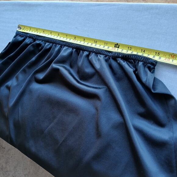 VTG Antron III Nylon Skirt Slip with Lace Hem size 26 W - 28 W elastic waist blk - Picture 6 of 8